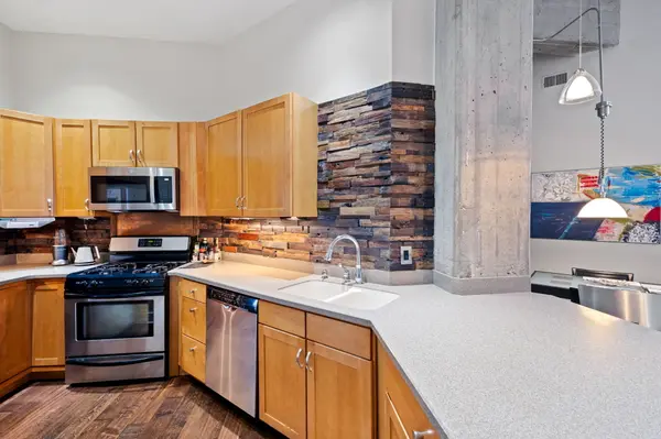 611 N Park AVE #404, Indianapolis, IN 46204