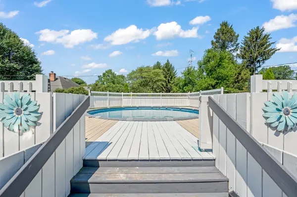 631 East DR, Seymour, IN 47274