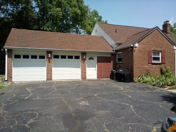 8 S Park DR, Anderson, IN 46011