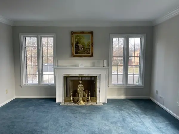 6468 Green Leaves RD, Indianapolis, IN 46220
