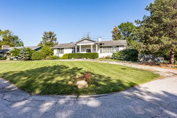 6468 Green Leaves RD, Indianapolis, IN 46220