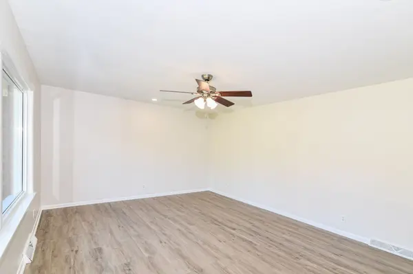 5159 E 68th ST, Indianapolis, IN 46220