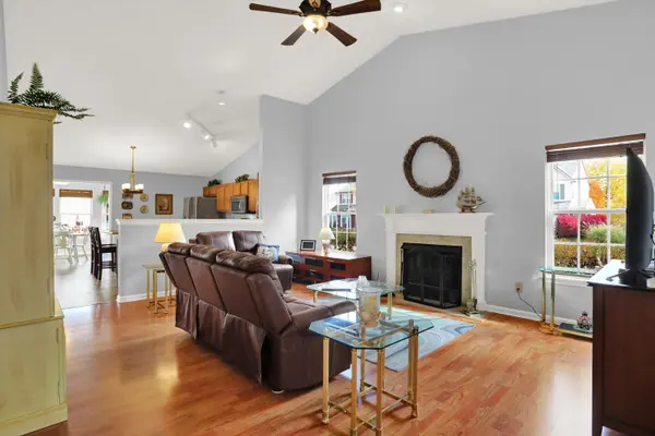 11162 Sanders DR, Fishers, IN 46038