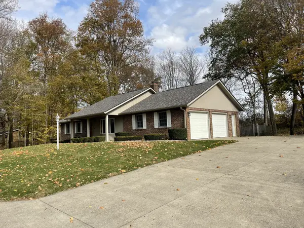 8744 N Valley View CT, Middletown, IN 47356