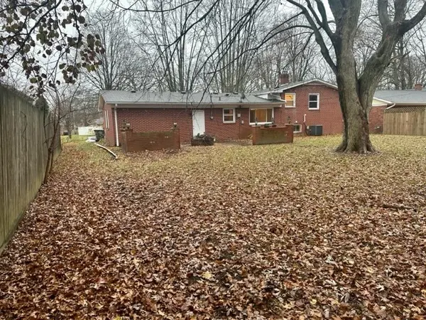 907 Bittersweet, Anderson, IN 46011