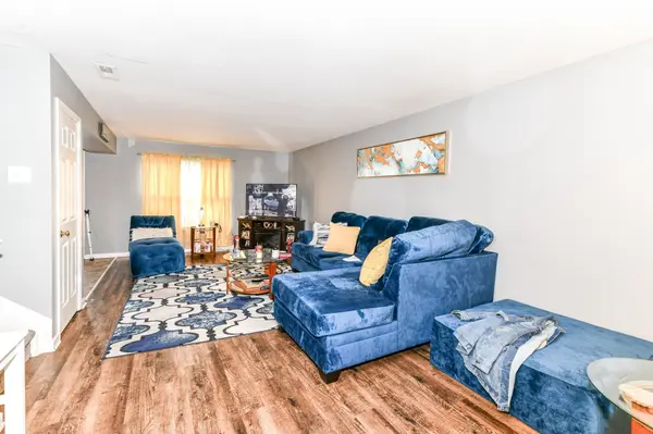 11233 Leo DR, Indianapolis, IN 46235