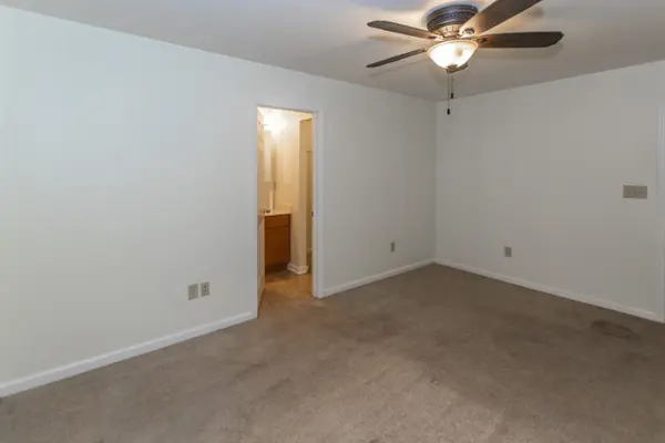 2107 Twelve Oaks DR Shelbyville, IN 46176
