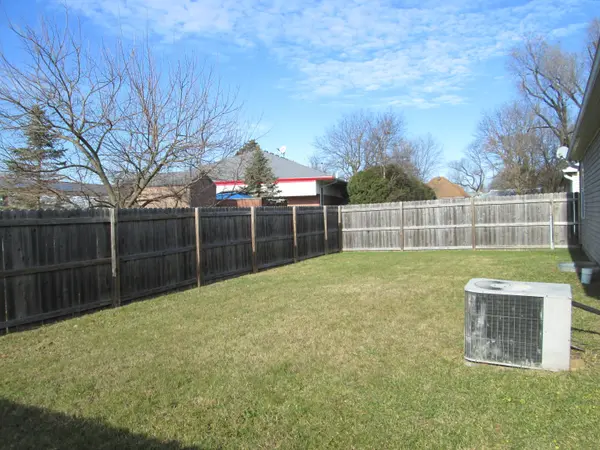 1401 S Noble ST, Shelbyville, IN 46176