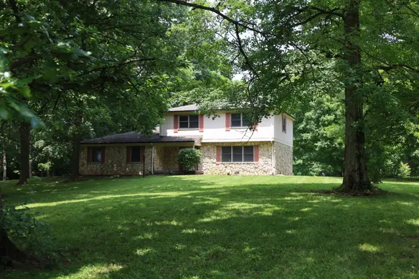 4002 Shelbyville RD, Indianapolis, IN 46237