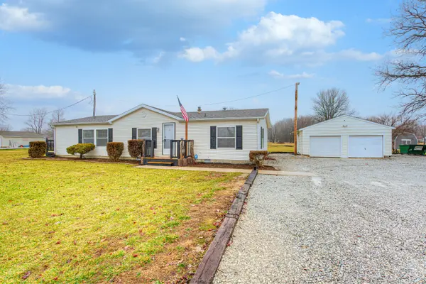 23 Lazy Acres, Greencastle, IN 46135