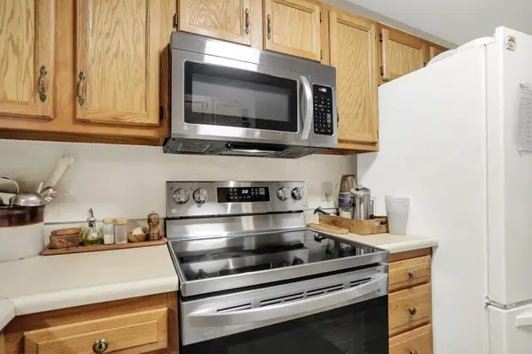 8152 Bentley Farms DR, Indianapolis, IN 46259