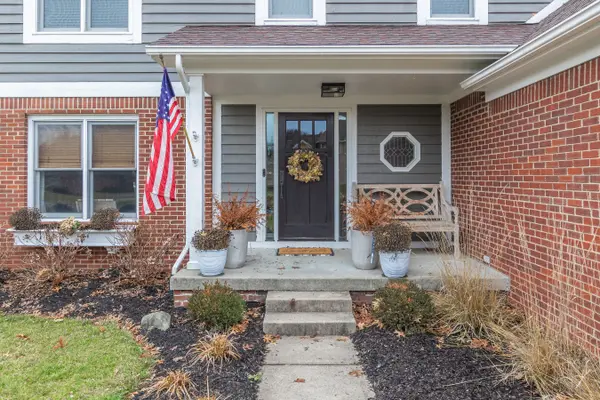 8728 Corinthian LN, Indianapolis, IN 46236