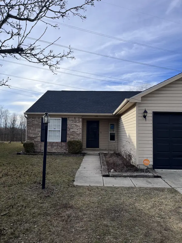 5702 High Timber LN, Indianapolis, IN 46235