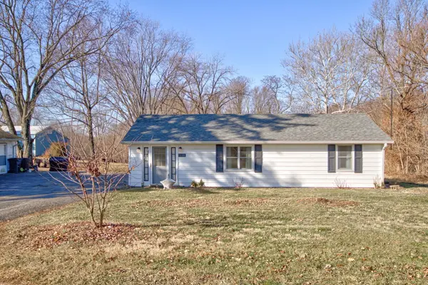 11168 N Gasburg RD, Mooresville, IN 46158