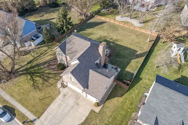 628 Merrimac DR, Westfield, IN 46074