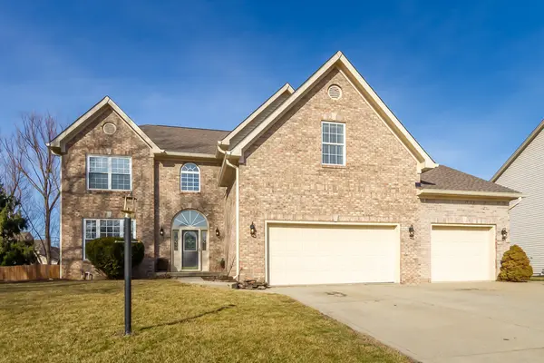 628 Merrimac DR, Westfield, IN 46074