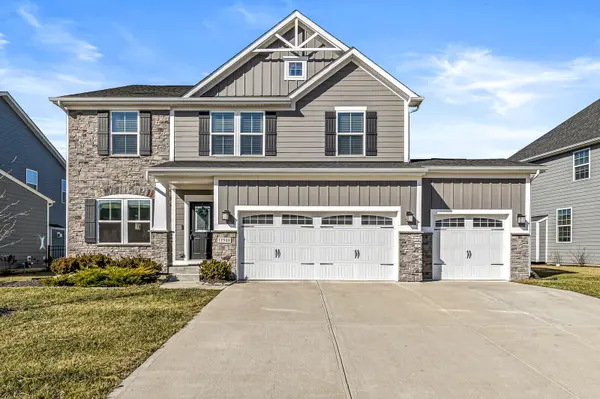 11948 Eagleview DR, Zionsville, IN 46077