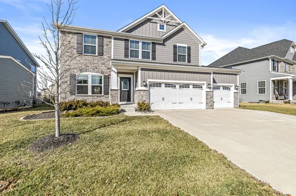 11948 Eagleview DR, Zionsville, IN 46077