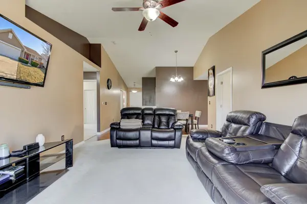 5129 Coloma CT, Indianapolis, IN 46235
