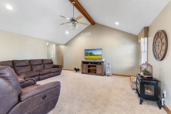205 N West ST, Bargersville, IN 46106