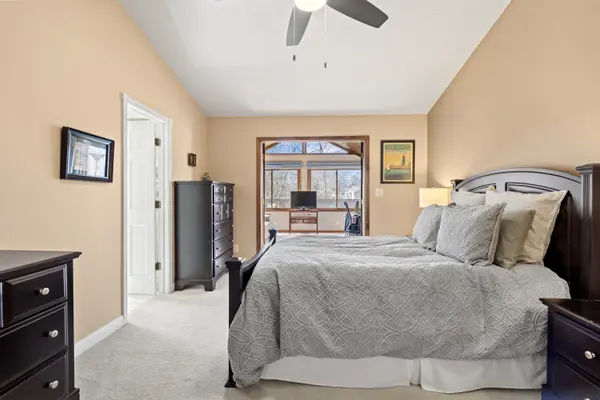 10778 Belmont CIR, Carmel, IN 46280