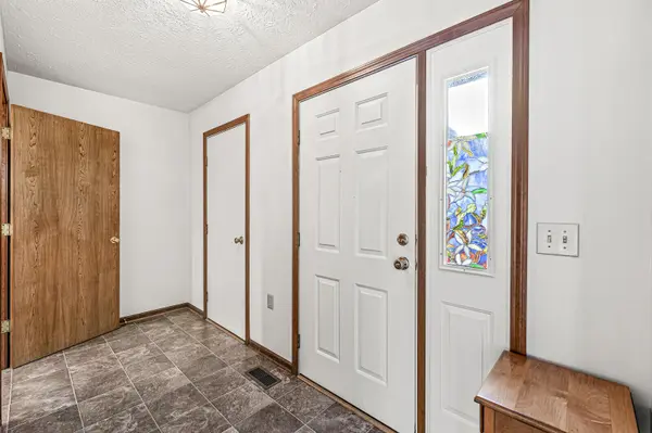 6552 Crystal Springs DR, Avon, IN 46123