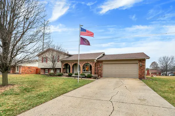 46 Tarry CT, Greenwood, IN 46142