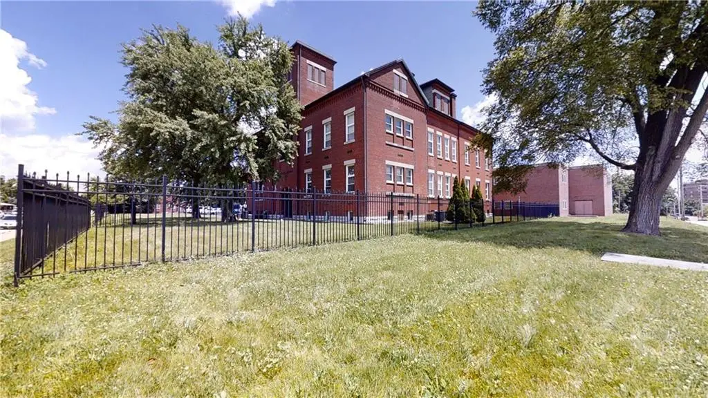 2803 N Capitol AVE, Indianapolis, IN 46208