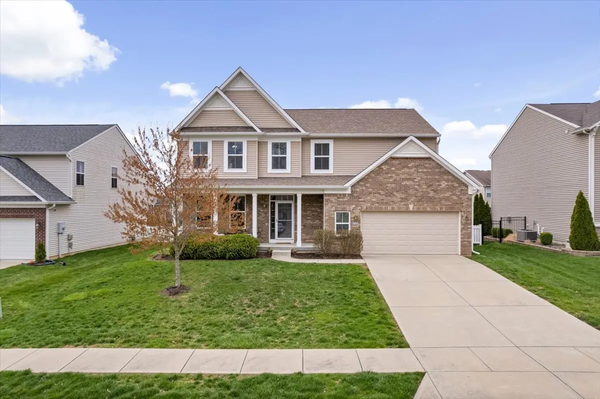 1530 Windswept DR, Greenwood, IN 46143