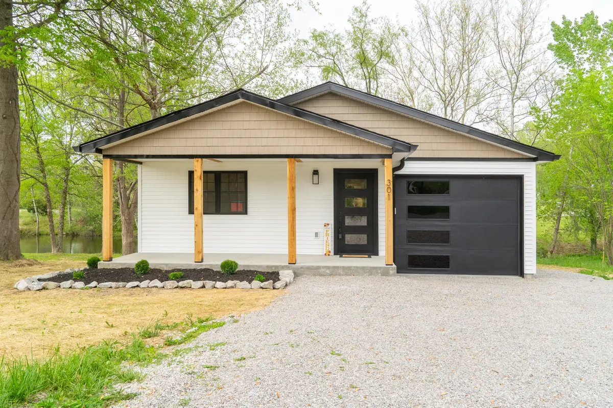 301 Beech RD, North Vernon, IN 47265