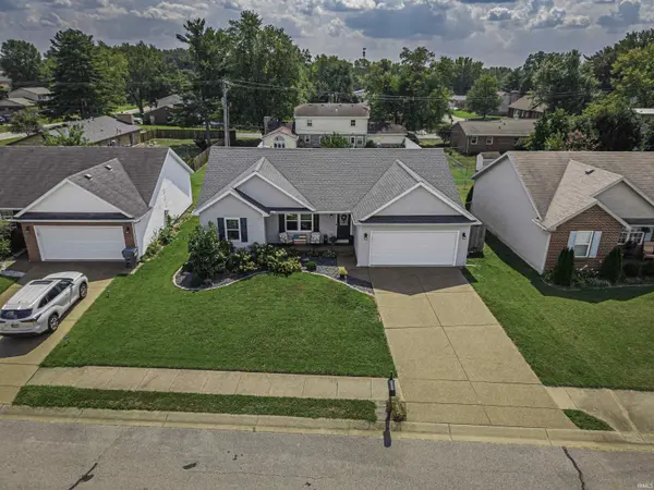 10529 Tecumseh DR, Newburgh, IN 47630-8712