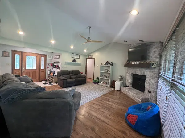 12199 N Cedarview DR, Mooresville, IN 46158