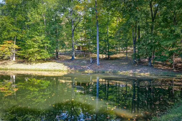 2916 Owl Creek RD, Nashville, IN 47448