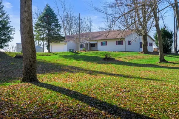 7165 W State Road 32, Farmland, IN 47340