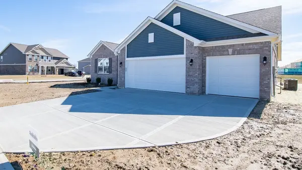 801 Milbrodt DR, Whiteland, IN 46184