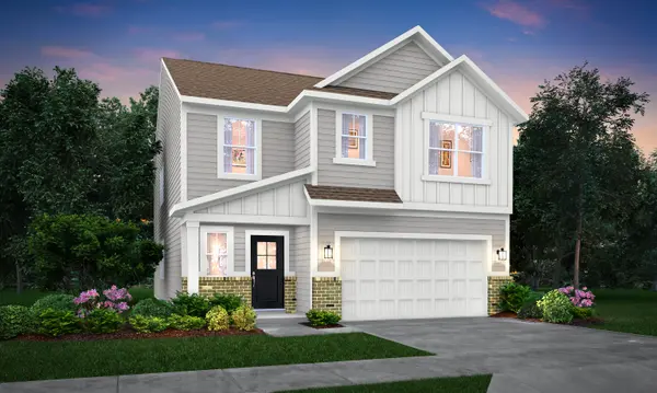 7448 Manor Lake LN, Indianapolis, IN 46268