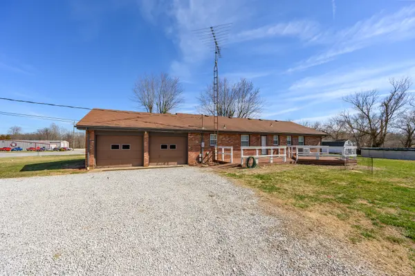 10997 E County Road 800 N, Seymour, IN 47274