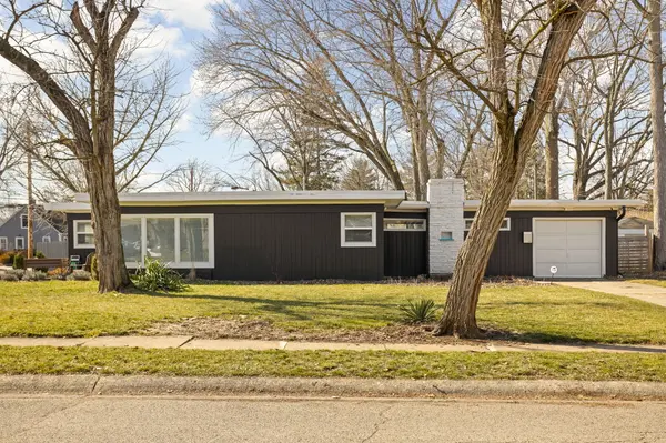 6402 Broadway ST, Indianapolis, IN 46220