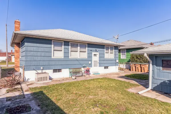 5621 Reading AVE, East Chicago, IN 46312