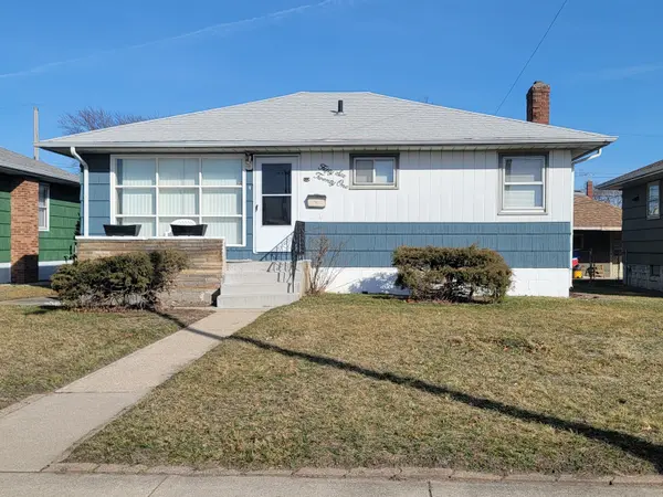 5621 Reading AVE, East Chicago, IN 46312