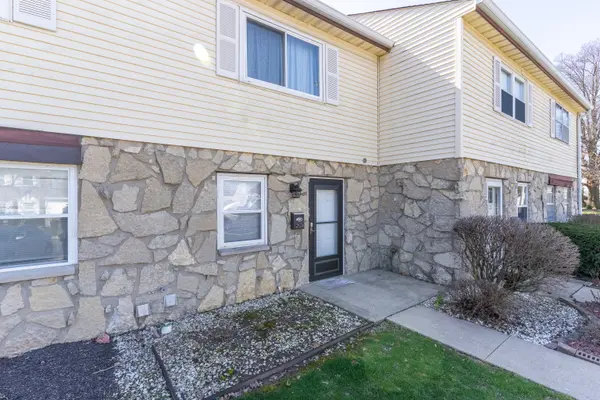2825 Country Estates DR, Indianapolis, IN 46227