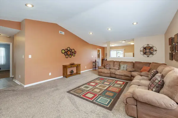 3130 McIntosh DR, Bargersville, IN 46106