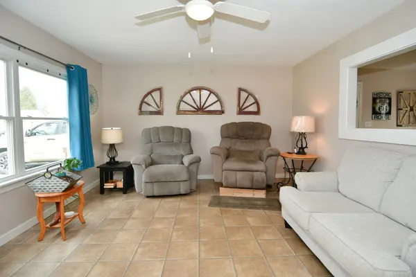 1159 Magnolia AVE, Frankfort, IN 46041