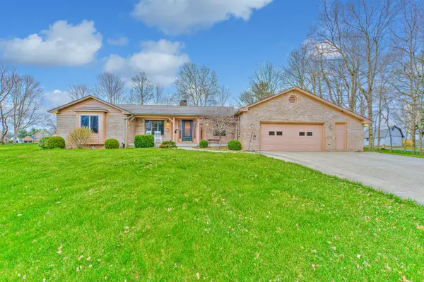 21 Pine CT, Mooresville, IN 46158
