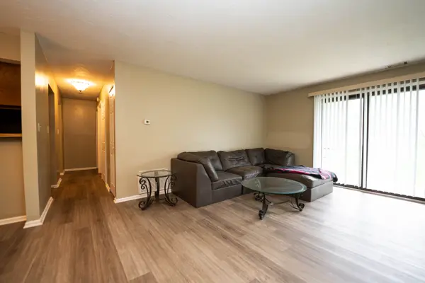 2879 Eagles Crest CIR #A, Indianapolis, IN 46214