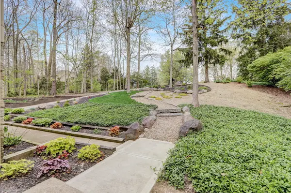 9646 Bayview CT, Indianapolis, IN 46256