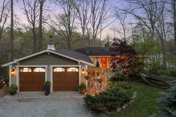 8302 N Chickadee DR, Morgantown, IN 46160