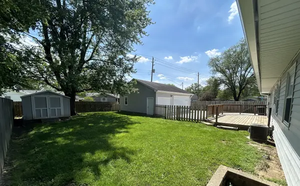 503 W McKenzie RD, Greenfield, IN 46140