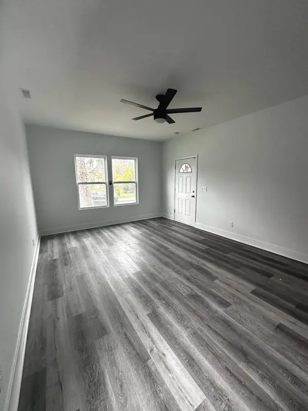 829 N Goodlet AVE, Indianapolis, IN 46222