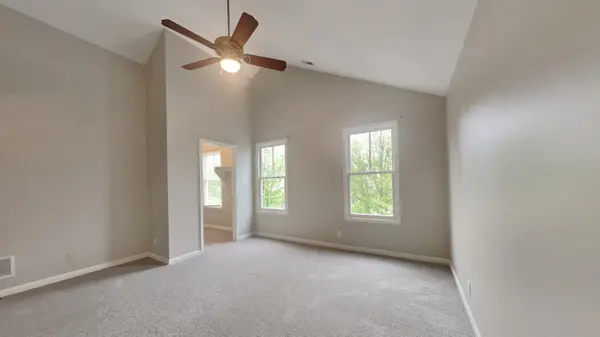 2027 Rhettsbury ST, Carmel, IN 46032